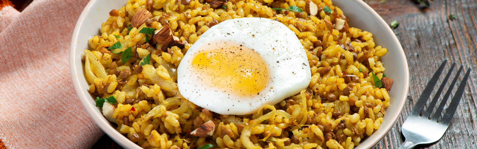 Arroz español con curry madrás y lentejas