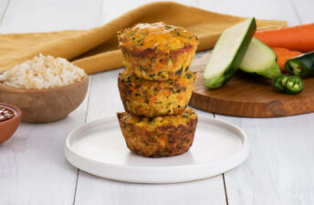 Vegetarian jasmine rice and quinoa cakes with zucchini, carrots, chil