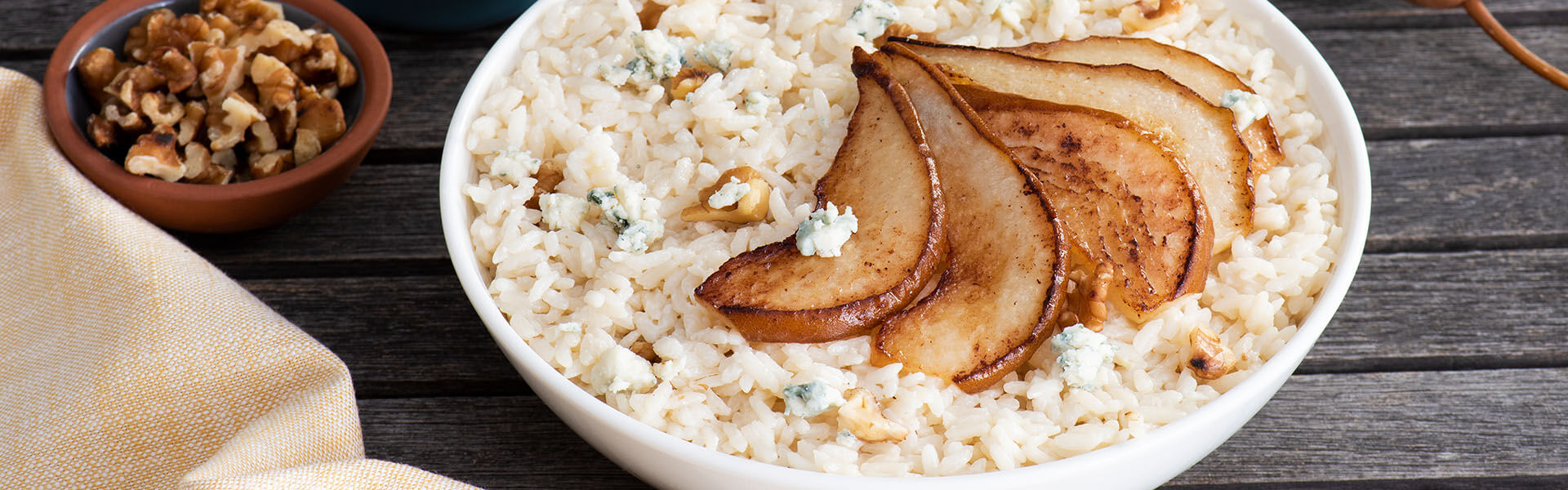 Risotto cremoso con peras y queso azul