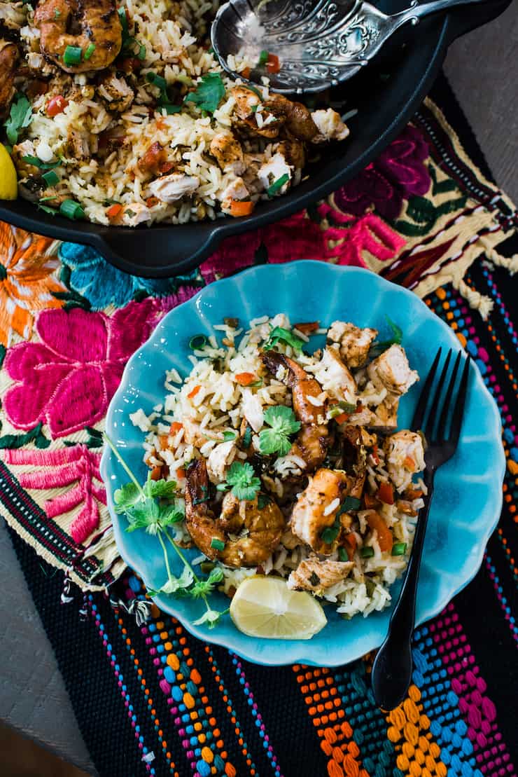 Arroz picante con camarones y pollo