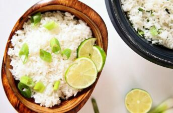 Coconut shrimp with lime