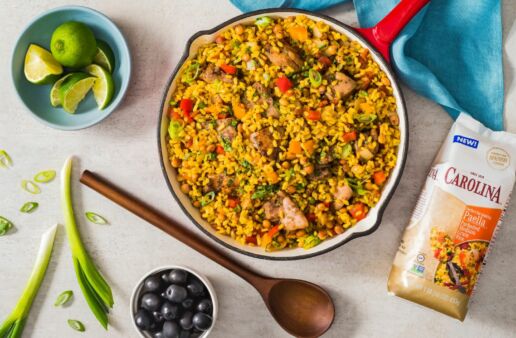 caribbean-style-jerk-chicken-paella-with-pigeon-peas