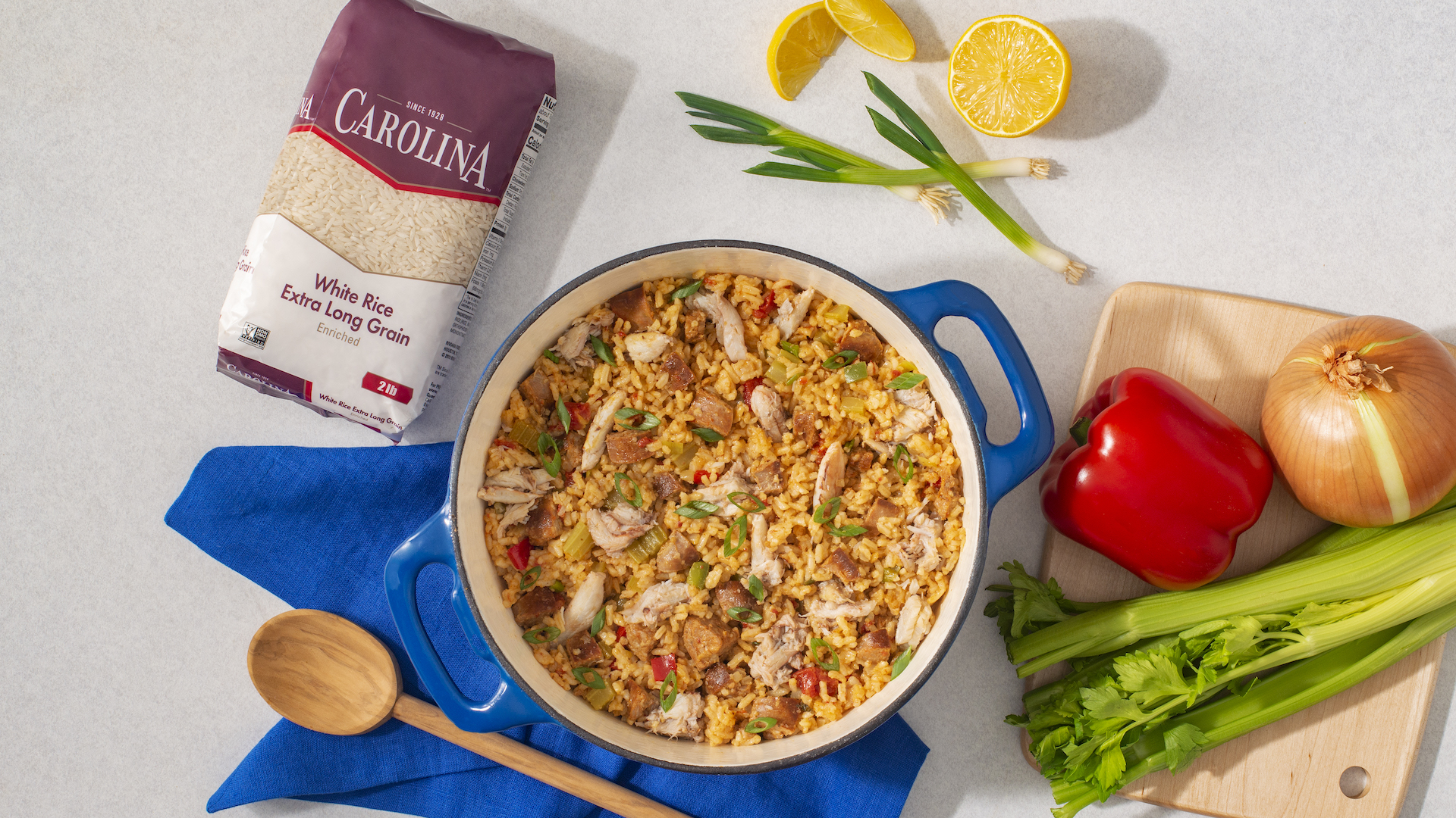 Jambalaya de cangrejo y salchicha